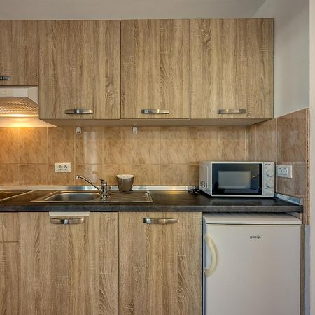 Apartments Orbanic ロヴィニ エクステリア 写真