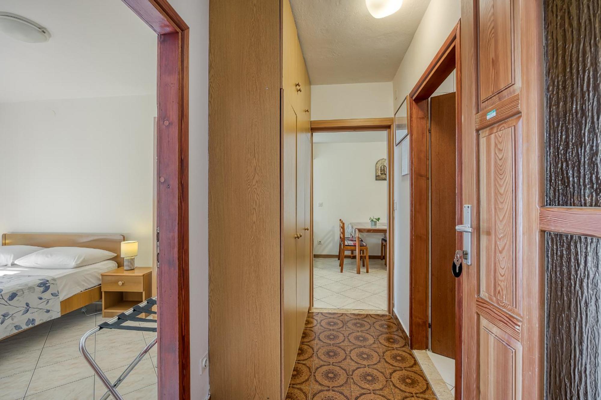 Apartments Orbanic ロヴィニ エクステリア 写真